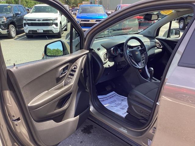 2022 Chevrolet Trax Vehicle Photo in GARDNER, MA 01440-3110