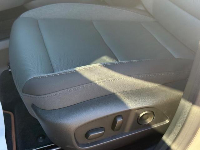 2026 GMC Terrain Vehicle Photo in COLUMBIA, MO 65203-3903