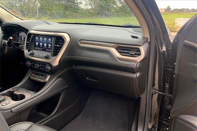 2023 GMC Acadia Vehicle Photo in TOPEKA, KS 66609-0000