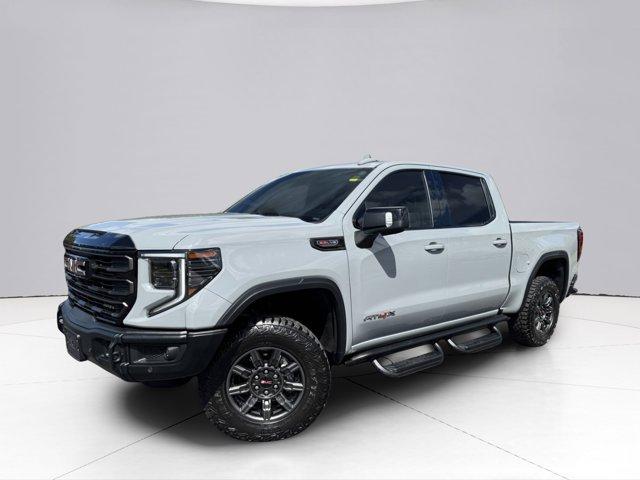 2024 GMC Sierra 1500 Vehicle Photo in LEOMINSTER, MA 01453-2952