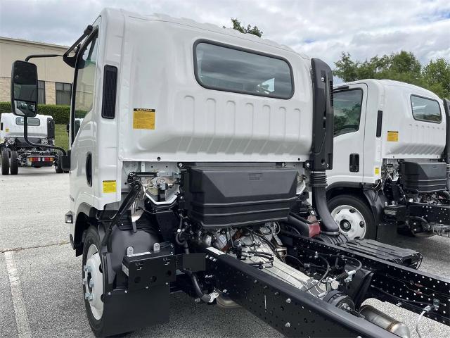 2025 Chevrolet Low Cab Forward 4500 Vehicle Photo in ALCOA, TN 37701-3235