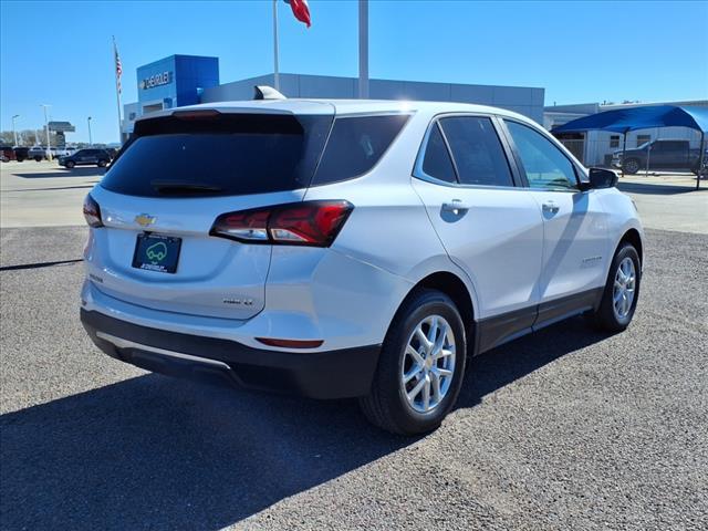 2024 Chevrolet Equinox Vehicle Photo in NEDERLAND, TX 77627-8017