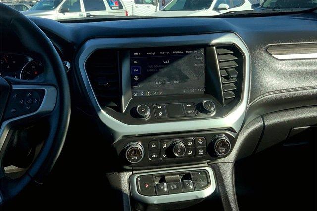 2023 GMC Acadia Vehicle Photo in TOPEKA, KS 66609-0000