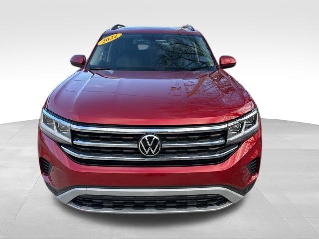 Used 2022 Volkswagen Atlas SE w/Tech with VIN 1V2KR2CA0NC556361 for sale in Medina, OH