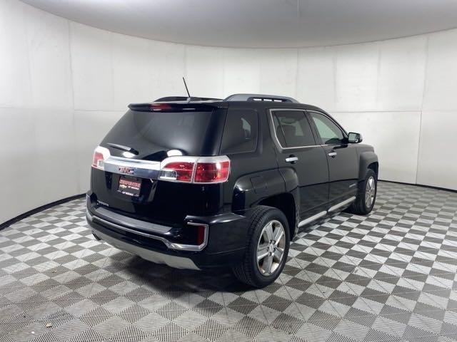 2017 GMC Terrain Vehicle Photo in MEDINA, OH 44256-9001