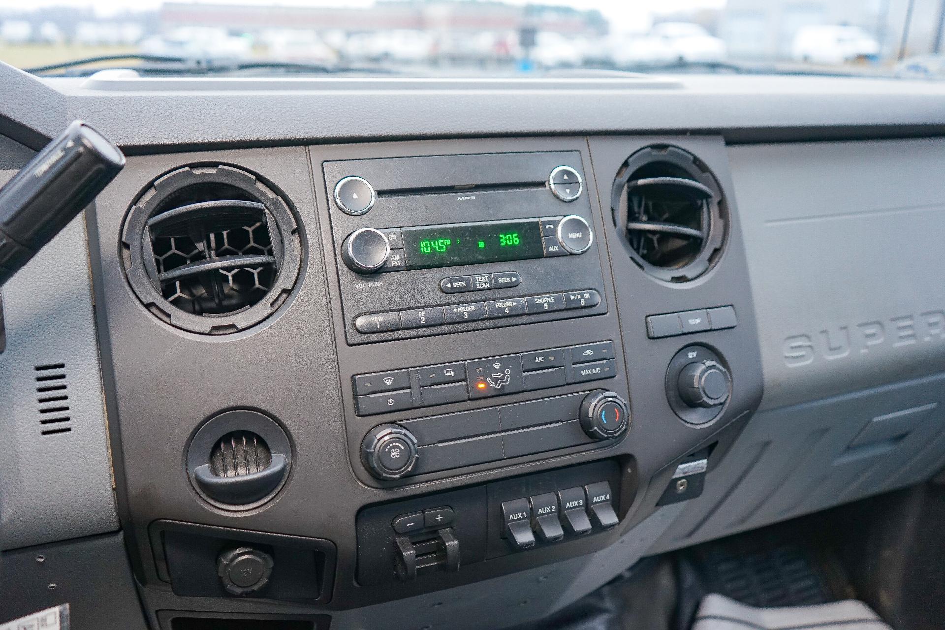 2013 Ford Super Duty F-350 DRW Vehicle Photo in SMYRNA, DE 19977-2874