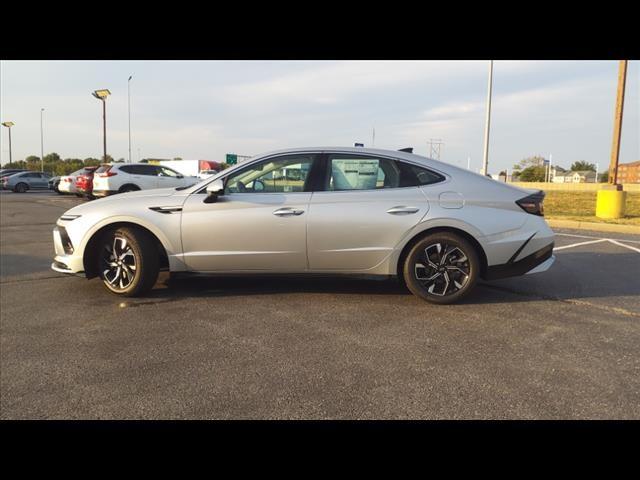 2024 Hyundai SONATA Vehicle Photo in Shiloh, IL 62269