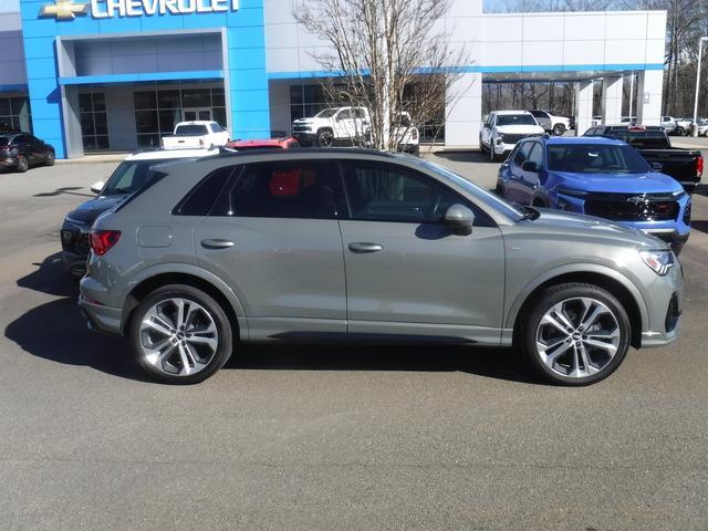 2022 Audi Q3 Vehicle Photo in JASPER, GA 30143-8655