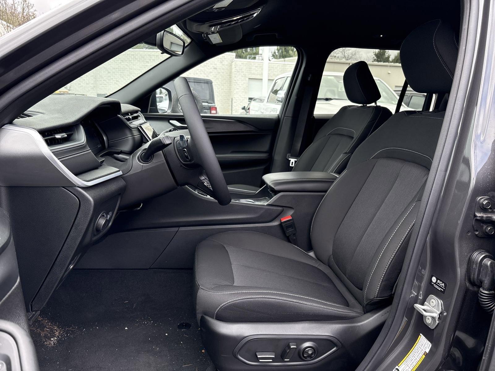 2025 Jeep Grand Cherokee Vehicle Photo in Mechanicsburg, PA 17050-1707