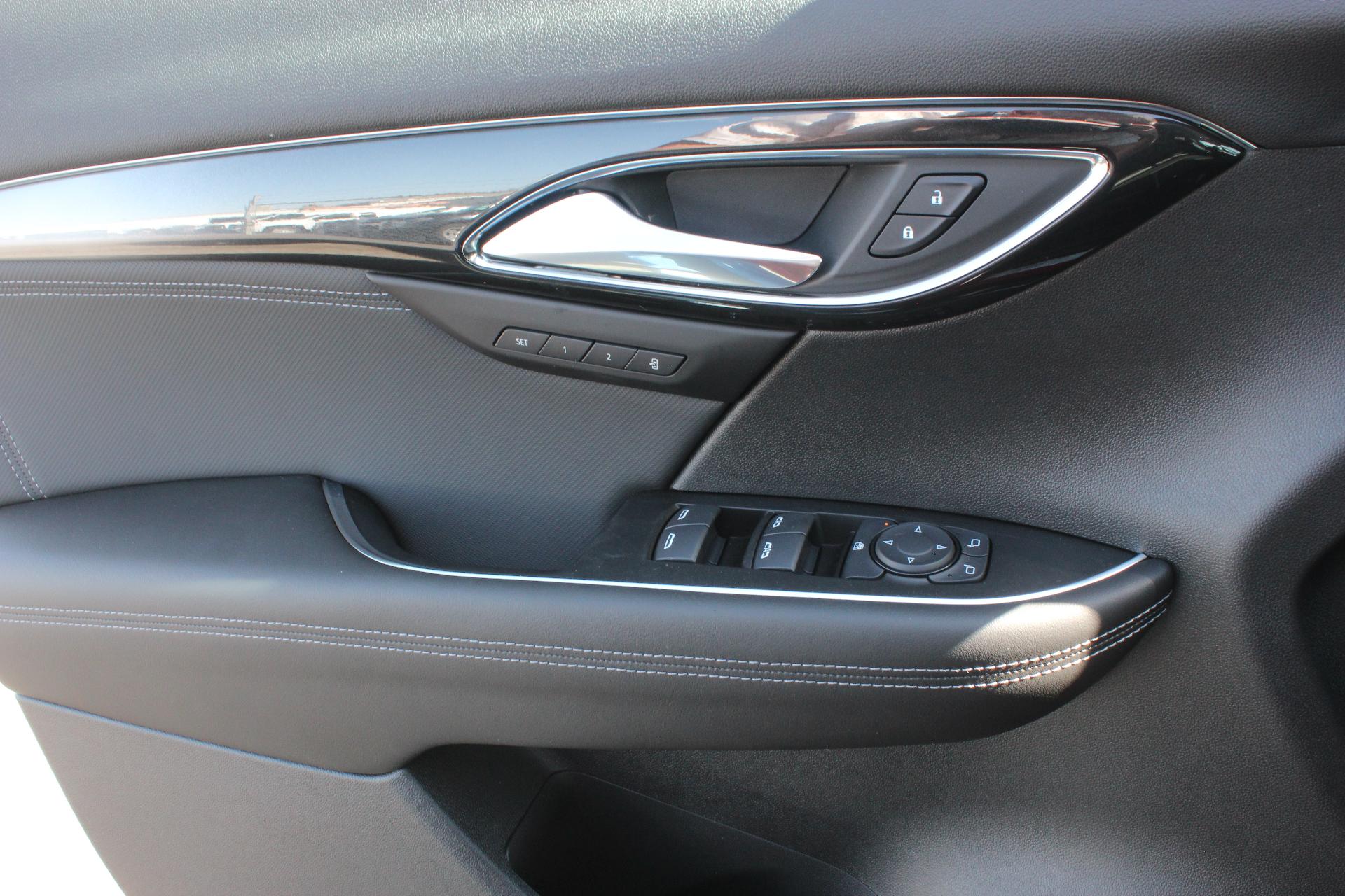 2025 Buick Envision Vehicle Photo in AURORA, CO 80012-4011