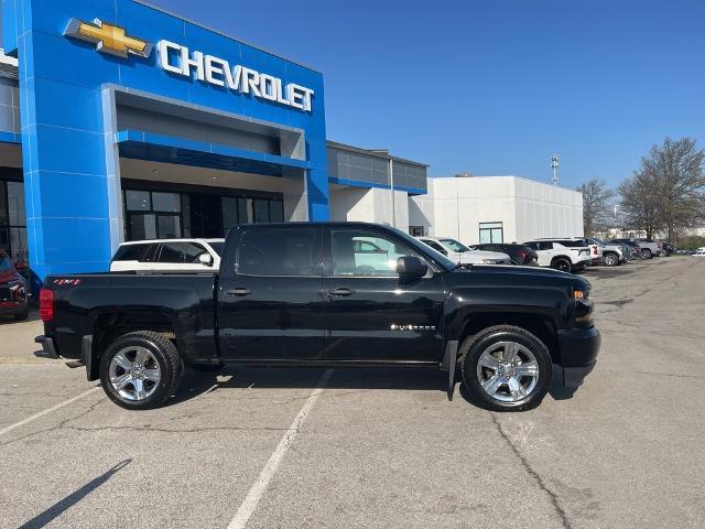 Used 2018 Chevrolet Silverado 1500 Custom with VIN 3GCUKPEC2JG216954 for sale in Kansas City