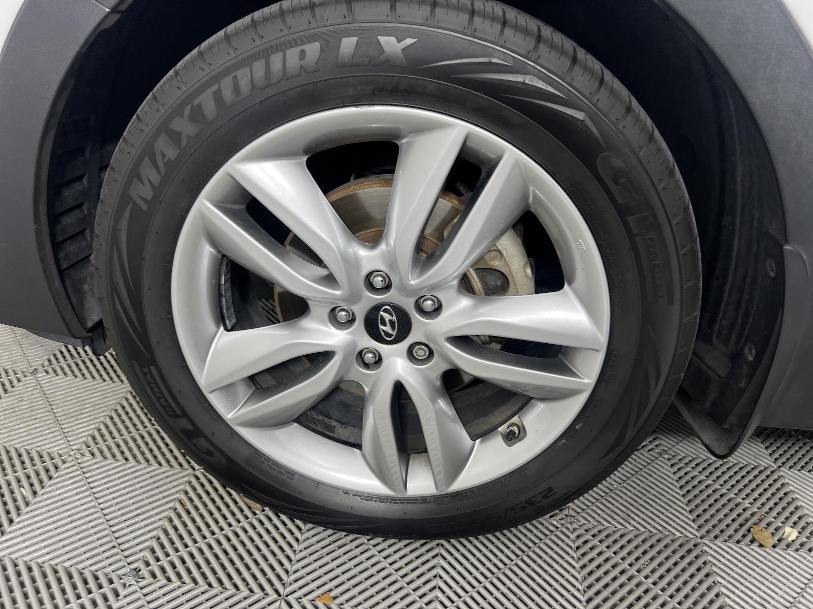 2015 Hyundai Santa Fe Sport Vehicle Photo in GEORGETOWN, TX 78626-7508