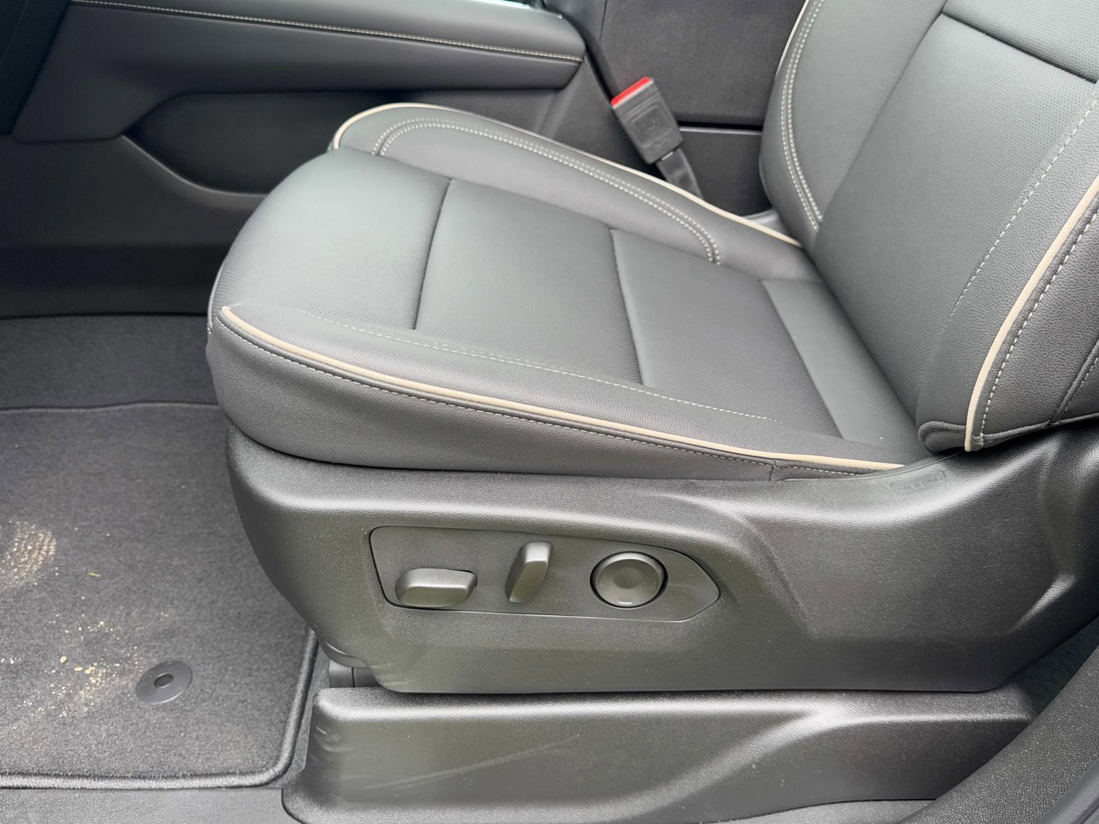 2025 Chevrolet Tahoe Vehicle Photo in LOS ANGELES, CA 90007-3794