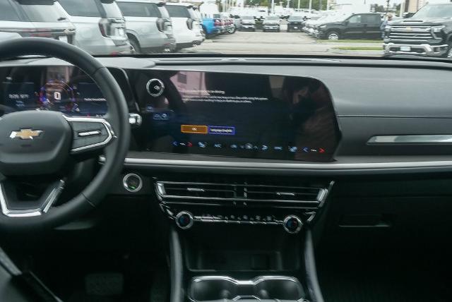 2025 Chevrolet Traverse Vehicle Photo in VENTURA, CA 93003-8585
