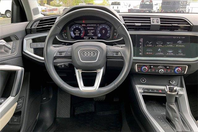 2024 Audi Q3 Vehicle Photo in INDEPENDENCE, MO 64055-1314