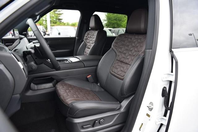 2025 Nissan Armada Vehicle Photo in Ballwin, MO 63011