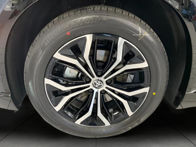 2025 Toyota Crown Signia Vehicle Photo in Oshkosh, WI 54904