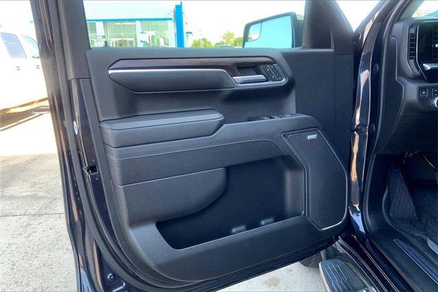 2023 GMC Sierra 1500 Vehicle Photo in TOPEKA, KS 66609-0000