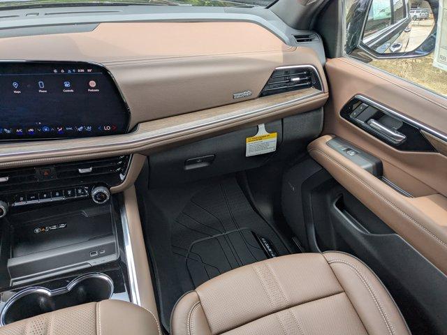2025 Chevrolet Suburban Vehicle Photo in BRUNSWICK, GA 31525-1881