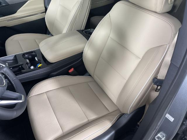 2025 Buick Enclave Vehicle Photo in GILBERT, AZ 85297-0402