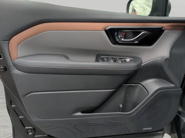 2025 Subaru Forester Vehicle Photo in Green Bay, WI 54304