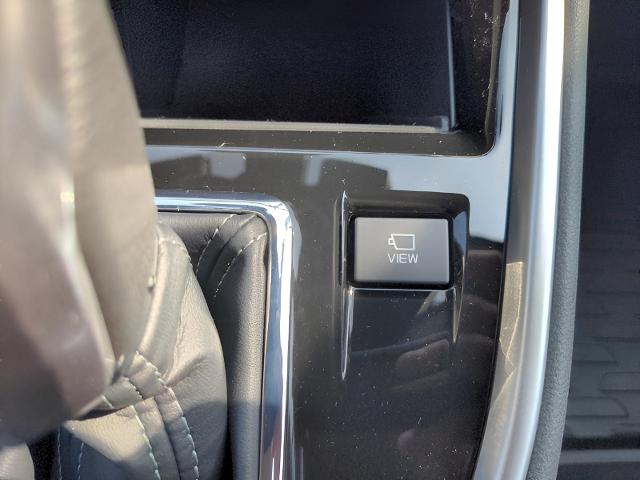 2025 Subaru Outback Vehicle Photo in Green Bay, WI 54304