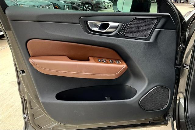 2022 Volvo XC60 Vehicle Photo in Grapevine, TX 76051