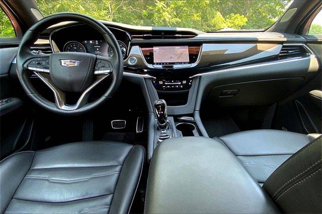 2024 Cadillac XT6 Vehicle Photo in KANSAS CITY, MO 64114-4545