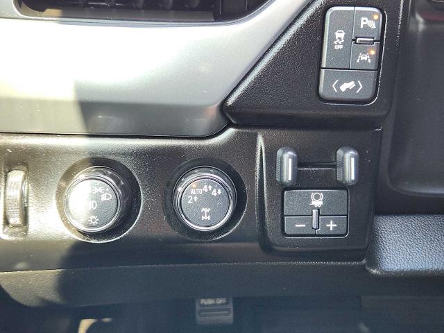 2019 Chevrolet Tahoe Vehicle Photo in DENTON, TX 76210-9321