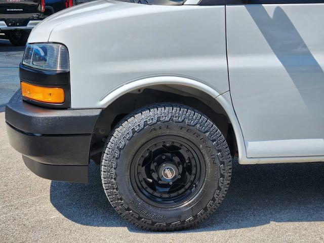 2022 Chevrolet Express Cargo Van Vehicle Photo in DENTON, TX 76210-9321
