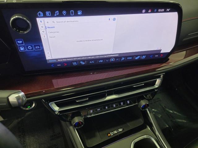2024 Chevrolet Traverse Vehicle Photo in NEENAH, WI 54956-2243