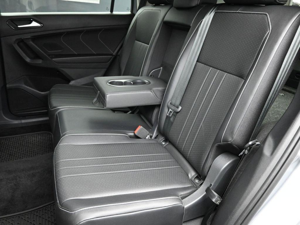 2024 Volkswagen Tiguan Vehicle Photo in Marion, IA 52302
