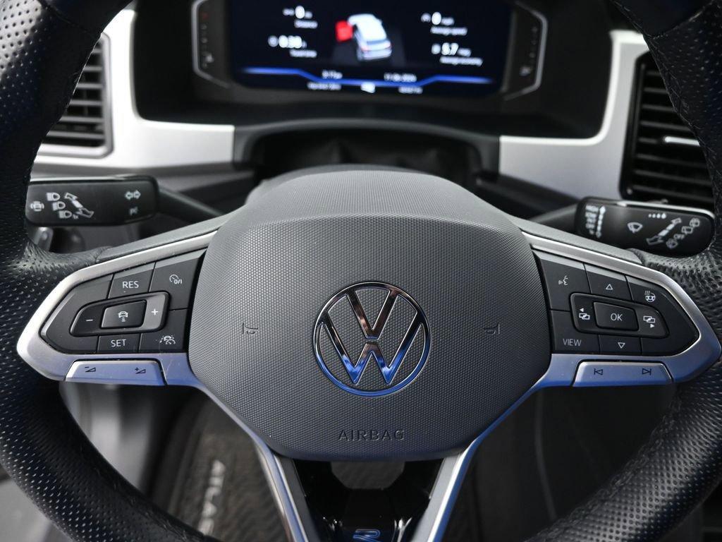 2022 Volkswagen Atlas Cross Sport Vehicle Photo in Marion, IA 52302