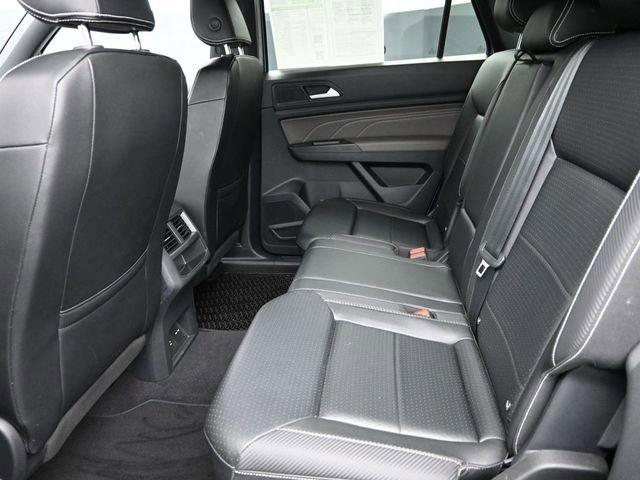 2022 Volkswagen Atlas Cross Sport Vehicle Photo in Marion, IA 52302