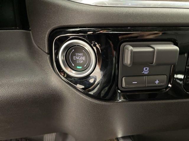 2025 Chevrolet Silverado 1500 Vehicle Photo in PHOENIX, AZ 85014-3381