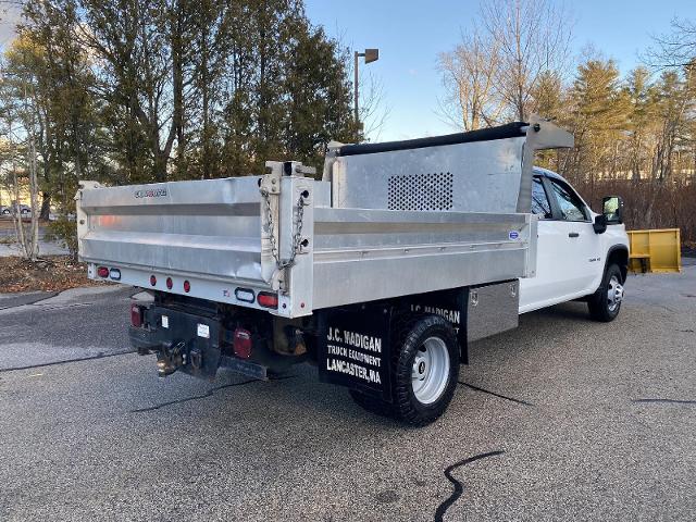 2022 Chevrolet Silverado 3500 HD Chassis Cab Vehicle Photo in LEOMINSTER, MA 01453-2952