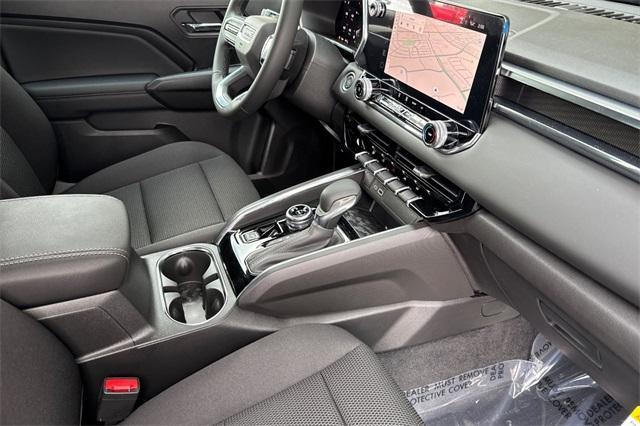 2025 GMC Canyon Vehicle Photo in ELK GROVE, CA 95757-8703