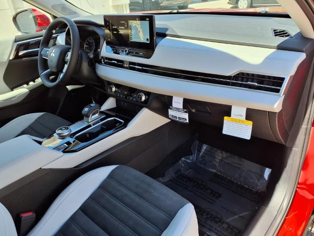 2025 Mitsubishi Outlander Vehicle Photo in Tampa, FL 33612