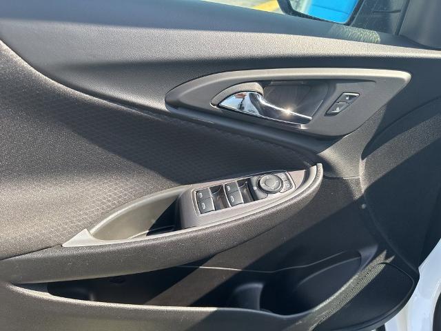 2025 Chevrolet Malibu Vehicle Photo in MANHATTAN, KS 66502-5036