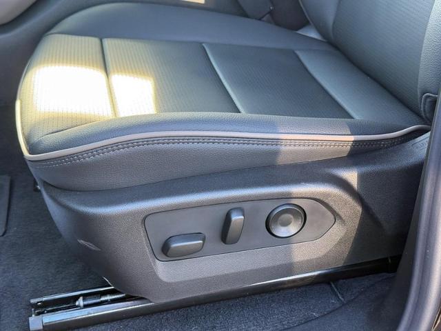 2025 GMC Canyon Vehicle Photo in COLUMBIA, MO 65203-3903