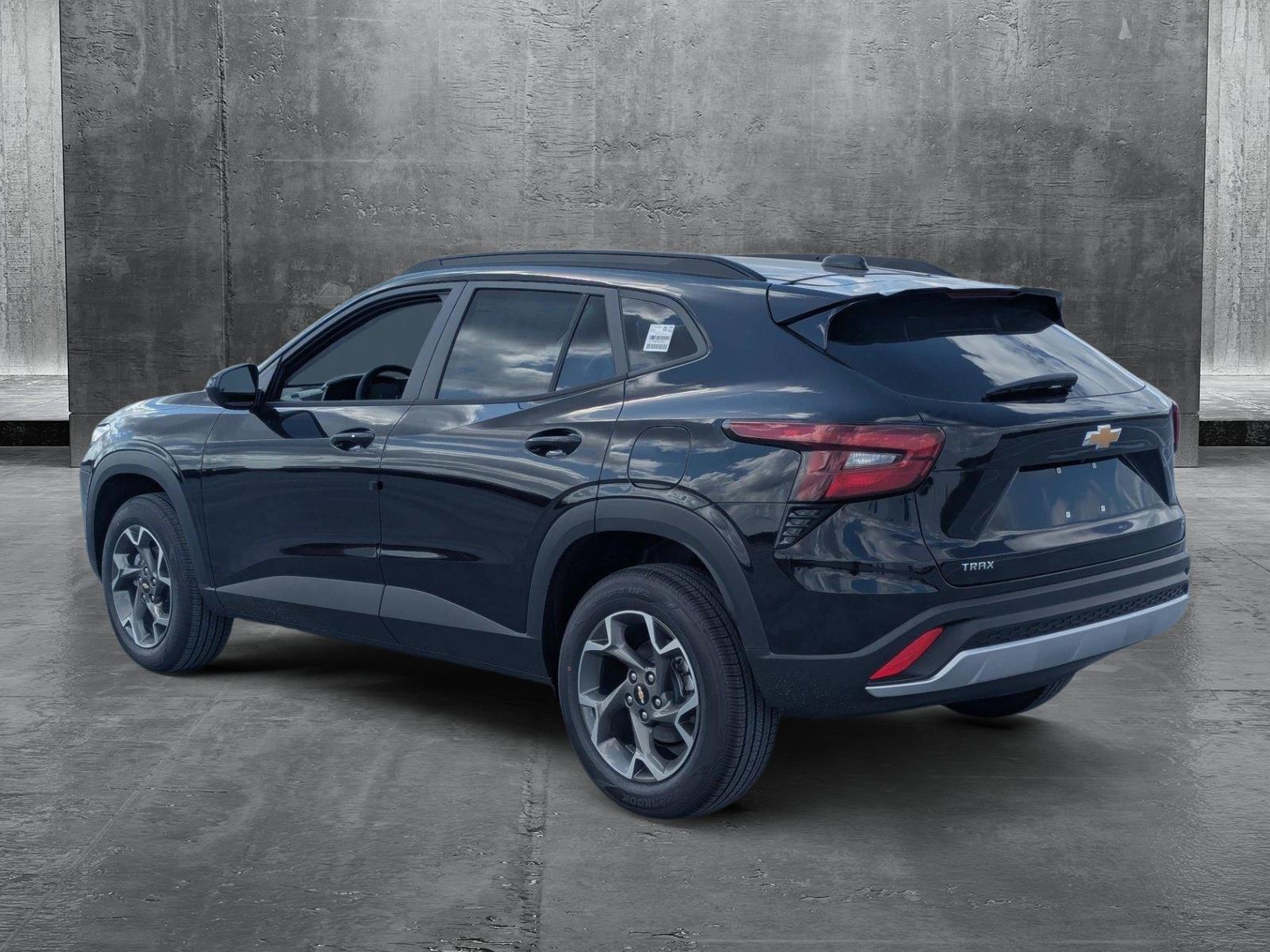 2025 Chevrolet Trax Vehicle Photo in PEMBROKE PINES, FL 33024-6534