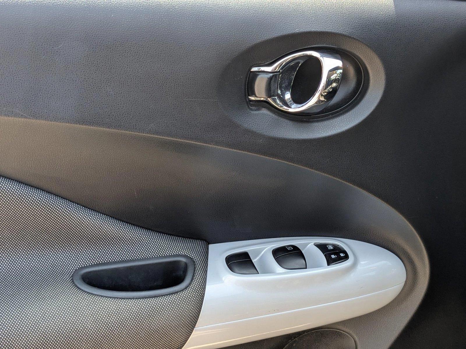 2017 Nissan JUKE Vehicle Photo in St. Petersburg, FL 33713