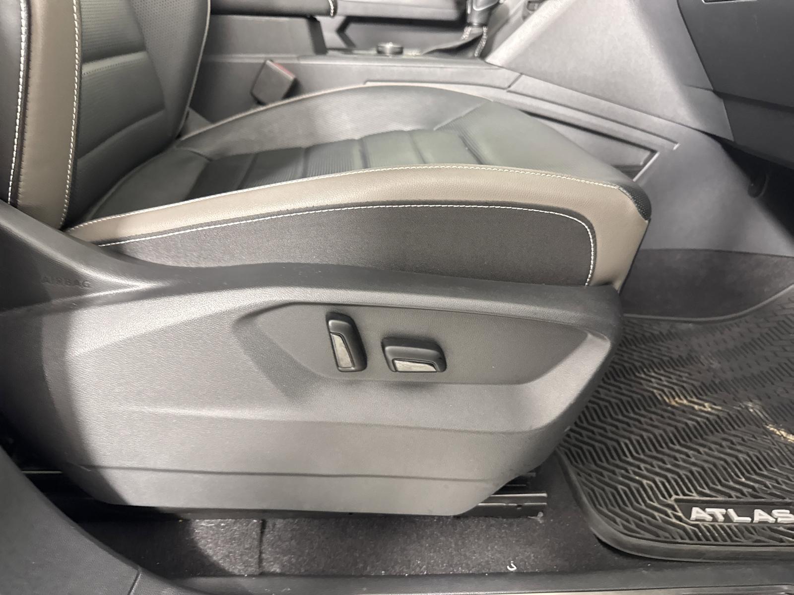2022 Volkswagen Atlas Vehicle Photo in Georgetown, TX 78626