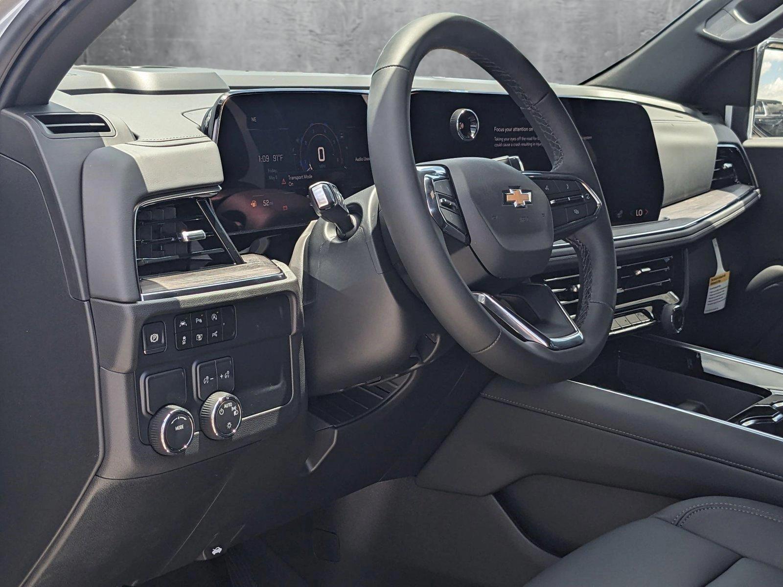 2025 Chevrolet Suburban Vehicle Photo in MIAMI, FL 33172-3015