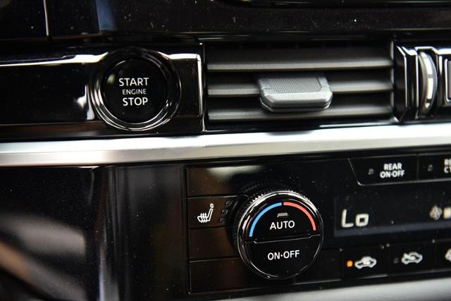 2025 Nissan Pathfinder Vehicle Photo in Ballwin, MO 63011