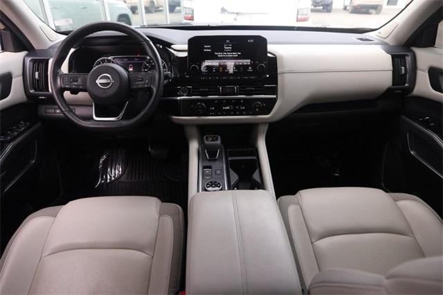 2023 Nissan Pathfinder Vehicle Photo in Hazelwood, MO 63042