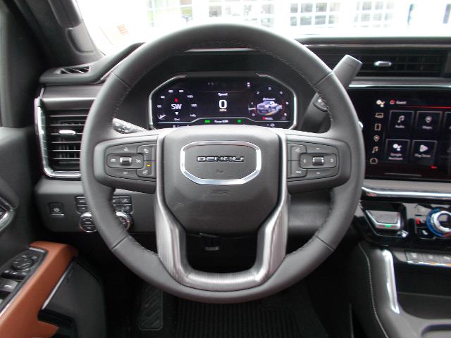 2025 GMC Sierra 2500 HD Vehicle Photo in LOWELL, MA 01852-4336