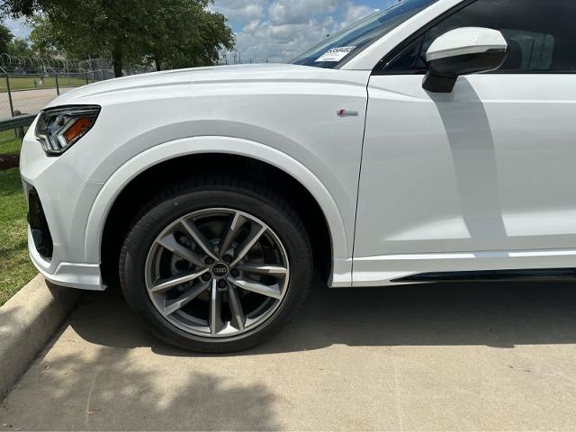 2025 Audi Q3 Vehicle Photo in HOUSTON, TX 77090