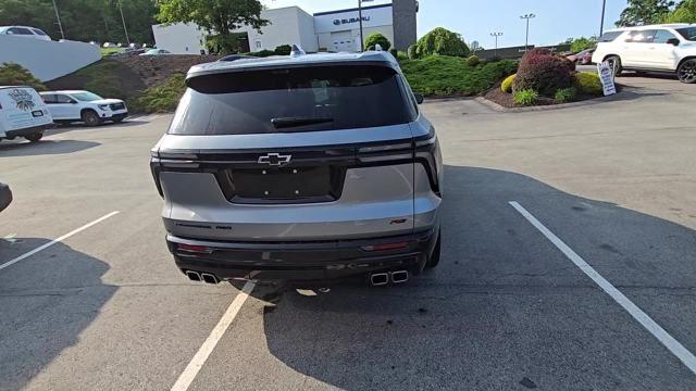 2024 Chevrolet Traverse Vehicle Photo in Pleasant Hills, PA 15236
