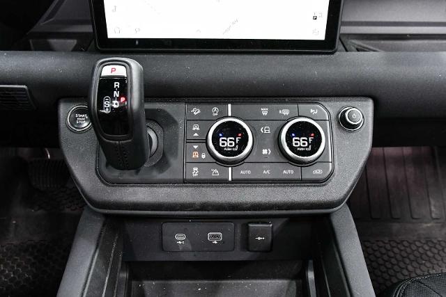 2023 Defender Vehicle Photo in DALLAS, TX 75235
